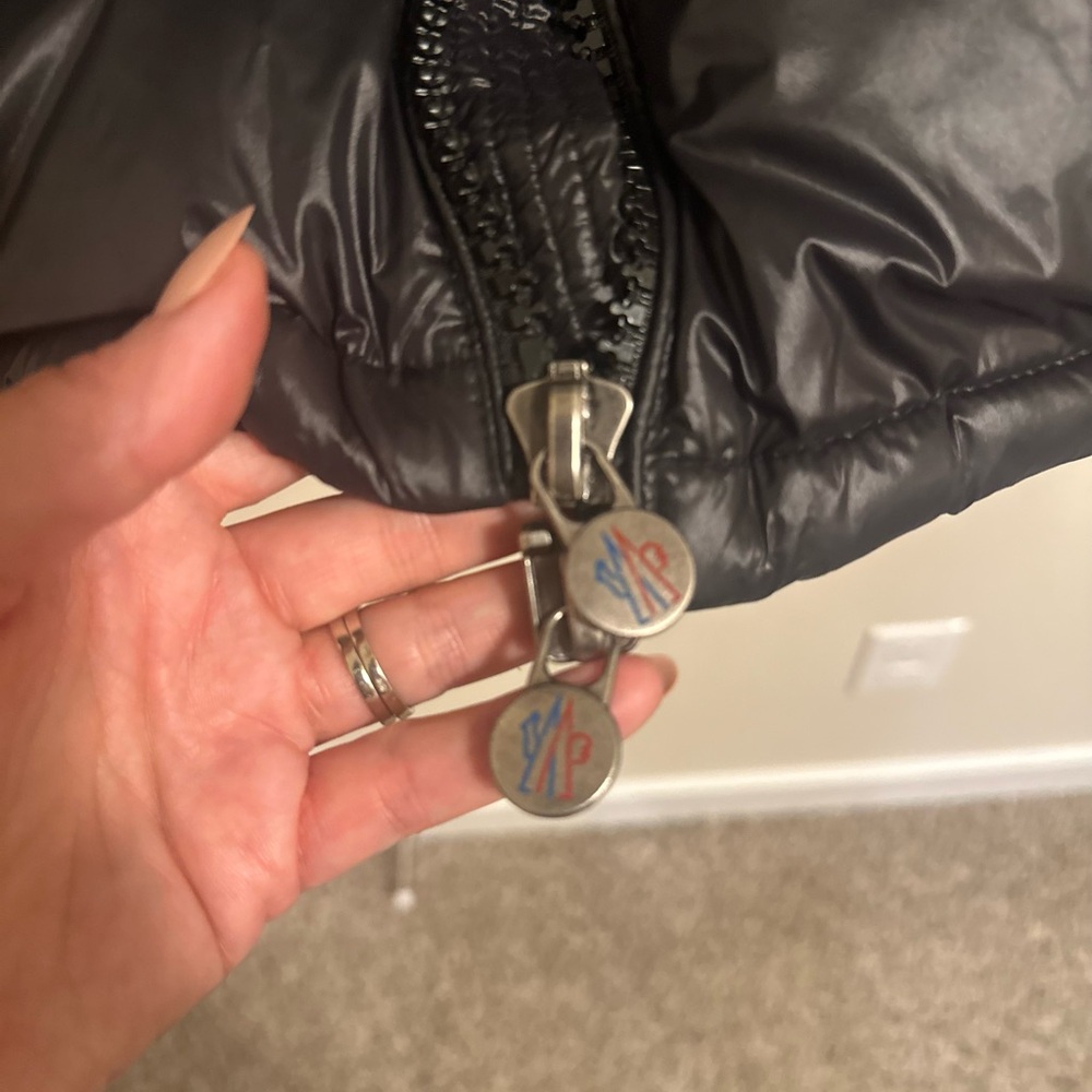 Authentic Moncler Maya Hooded Short Down Jacket - Picture 10 of 13